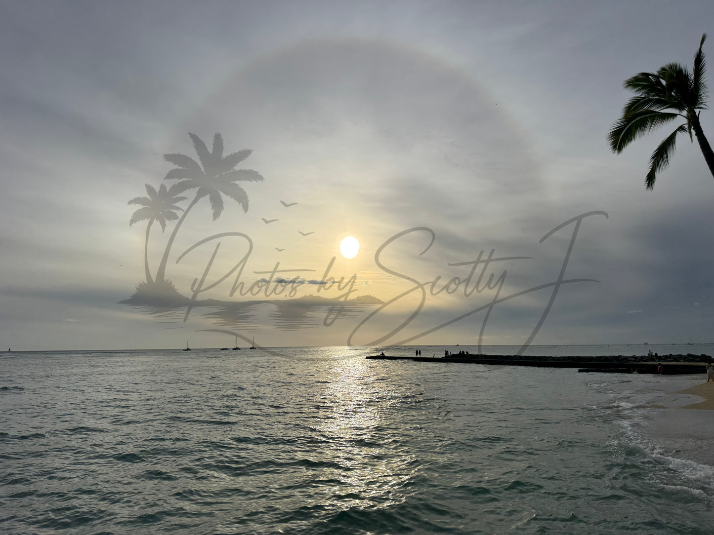 Sunset in Honolulu, Hawaii